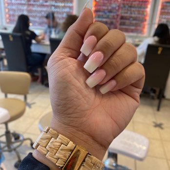 Graphic Nail - Quick fill less then 20 mins ' ask for Ana - Nail Salons Near Me - Vernon Hills, Illinois Graphic Nail - Quick fill less then 20 mins ' ask for Ana - Nail Salons Near Me - Vernon Hills, Illinois
