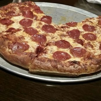 Mr. Pizza Brick Oven And Tap - Classic pepperoni delicious - Pizza Near Me - Columbus, Georgia Mr. Pizza Brick Oven And Tap - Classic pepperoni delicious - Pizza Near Me - Columbus, Georgia