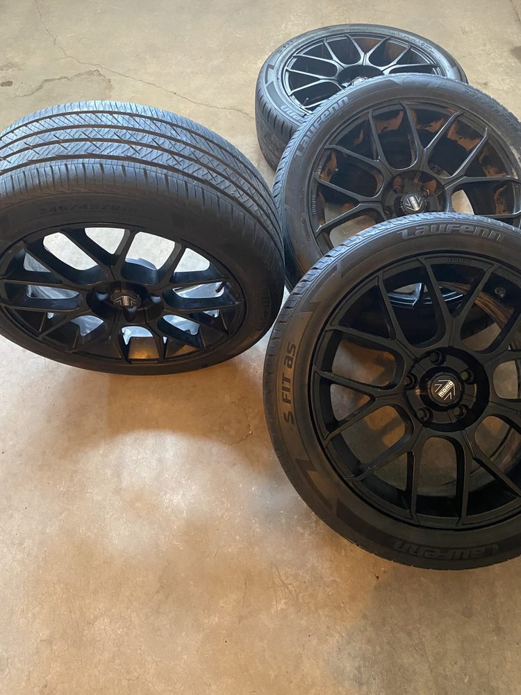 LES SCHWAB TIRE CENTER Updated October 2024 44 Reviews 1505