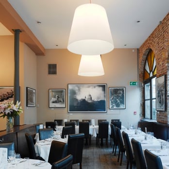 Frontline Restaurant - Restaurant interior - British Near Me - London, XGL Frontline Restaurant - Restaurant interior - British Near Me - London, XGL