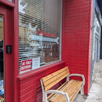 Advanced Autowerks - Very friendly - Auto Repair Near Me - San Francisco, California Advanced Autowerks - Very friendly - Auto Repair Near Me - San Francisco, California