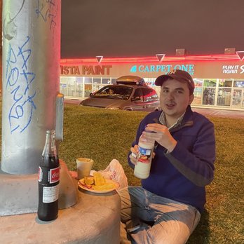 Birrieria Villalobos - Food Trucks Near Me - Van Nuys, California