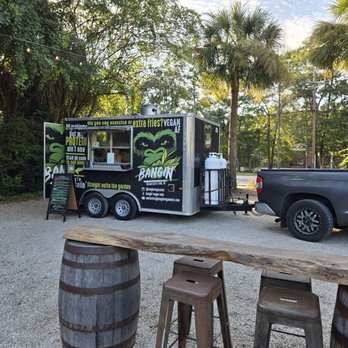 Bangin’ Vegan Eats - Bangin Vegan Eats trailer - Food Trucks Near Me Bangin’ Vegan Eats - Bangin Vegan Eats trailer - Food Trucks Near Me