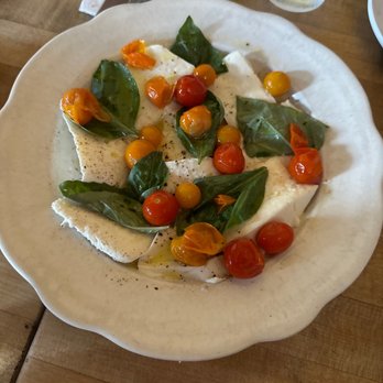 Pizzeria Bianco - Mozzarella tomato salad. - Pizza Near Me - Phoenix, Arizona Pizzeria Bianco - Mozzarella tomato salad. - Pizza Near Me - Phoenix, Arizona