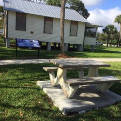 Sawfish Bay Park - Picnic table next to historic house