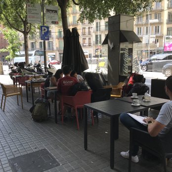Cafeteria Florida - Patio seating - Cafeteria Near Me - Barcelona, B Cafeteria Florida - Patio seating - Cafeteria Near Me - Barcelona, B
