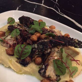Chi Spacca - Grilled Octopus - Italian Near Me - Los Angeles, California Chi Spacca - Grilled Octopus - Italian Near Me - Los Angeles, California