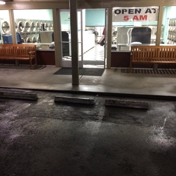 Lori Meadows Coin Op Laundry - Laundromat Near Me - San Mateo, California