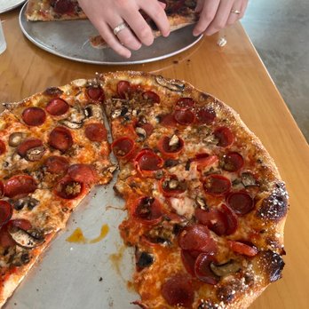 Sidewall Pizza - Pizza Near Me - Greenville, South Carolina Sidewall Pizza - Pizza Near Me - Greenville, South Carolina