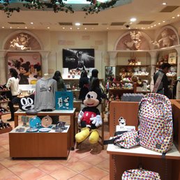ディズニーストア渋谷店 144 Photos 27 Reviews Hobby Shops 宇田川町 15 渋谷区 東京都 Japan Phone Number Yelp