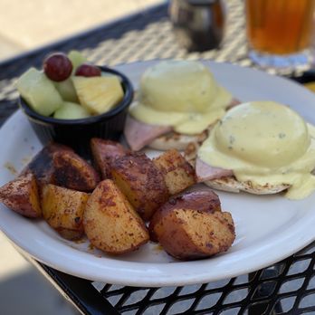 Wildflower Cafe - Eggs Benedict - Breakfast & Brunch Near Me - Redondo Beach, California