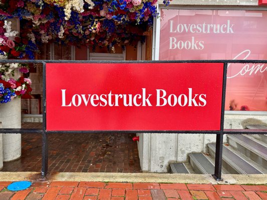 Lovestruck Books by null