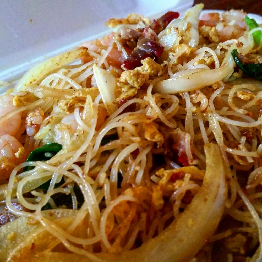 Wing Yip Chop Suey Restaurant - Singapore thin noodles - Chinese Near Me - Chicago, Illinois Wing Yip Chop Suey Restaurant - Singapore thin noodles - Chinese Near Me - Chicago, Illinois