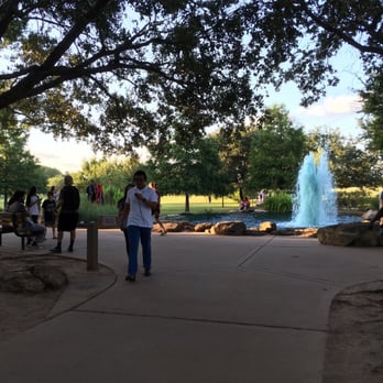 Oyster Creek Park - Tuesday night around 8 - Parks Near Me - Sugar Land, Texas Oyster Creek Park - Tuesday night around 8 - Parks Near Me - Sugar Land, Texas