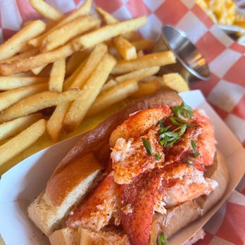 Red Hook Lobster Pound - Seafood Near Me - Brooklyn, New York Red Hook Lobster Pound - Seafood Near Me - Brooklyn, New York