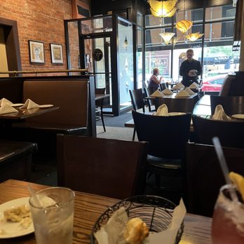 Brother's Trattoria - Cozy interior - Italian Near Me - Beacon, New York