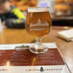 Pinetop Brewing Company - Chardonnay blonde beer