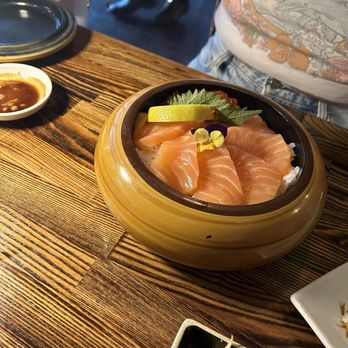 Pier 215 - Sushi bowl , mostly rice - Seafood Near Me - Las Vegas, Nevada Pier 215 - Sushi bowl , mostly rice - Seafood Near Me - Las Vegas, Nevada