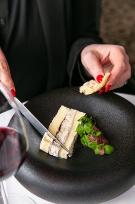 Bistro V by null