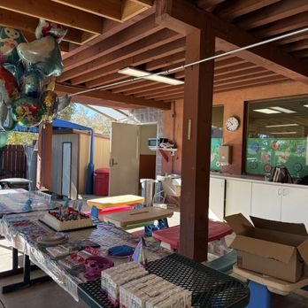 Foothill Progressive Montessori School - Elementary Schools Near Me - La Canada Flintridge, California
