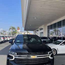 Exterior outside entrance of AA Limo Service - 2022 Chevy suburban accommodate 5 passenger plus luggage Exterior outside entrance of AA Limo Service - 2022 Chevy suburban accommodate 5 passenger plus luggage