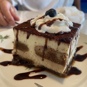 Suzette's Restaurant - Tiramisu - Seafood Near Me - Jordan, Minnesota