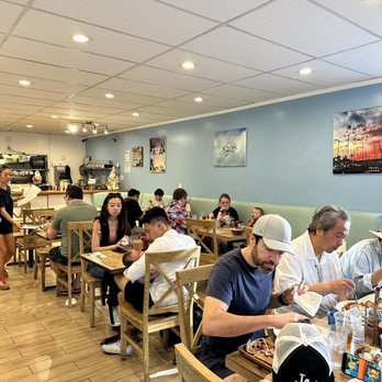 Aloha Kitchen - Breakfast & Brunch Near Me - Honolulu, Hawaii