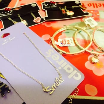 Claire's - Sidewalk sale - Accessories Near Me - Honolulu, Hawaii Claire's - Sidewalk sale - Accessories Near Me - Honolulu, Hawaii