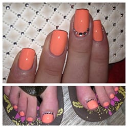 The Nail Studio - Perfect for fun in the sun!
