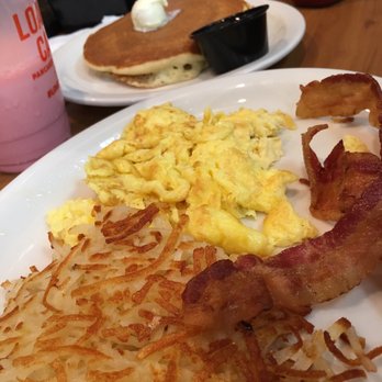 Loaded Cafe Restaurants Lawndale - Burgers Near Me - Lawndale, California