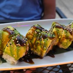 Rainbow - Dragon roll