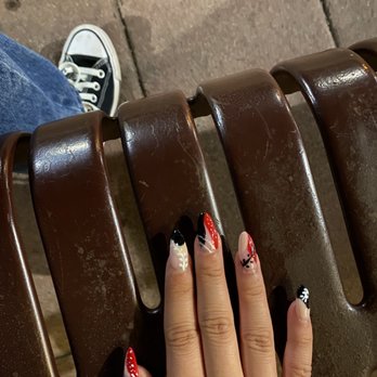 Nails By Thuy - Nail Salons Near Me - Palo Alto, California