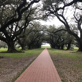 Oak Alley - Landmarks & Historical Buildings Near Me - Marrero, Louisiana Oak Alley - Landmarks & Historical Buildings Near Me - Marrero, Louisiana