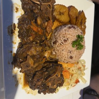 Long Gut Miss Pinny - My husband's oxtail - Caribbean Near Me - Manchester, Connecticut