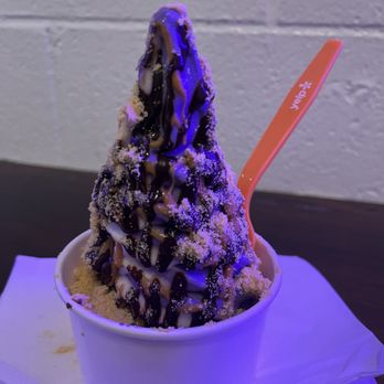 Niu Soft Serve - Kanaka sundae - Desserts Near Me - Honolulu, Hawaii Niu Soft Serve - Kanaka sundae - Desserts Near Me - Honolulu, Hawaii