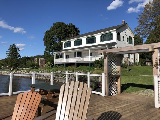 Quiet Cove Riverfront Park by null