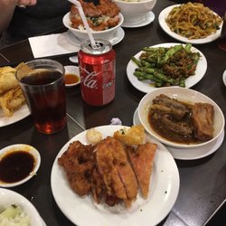美味廚 - Pork with rice, Hong Kong noodles, green beans
