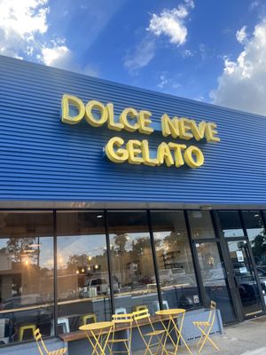 Dolce Neve Gelato by null