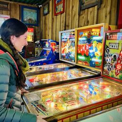 Manitou Springs Penny Arcade - Vintage pinballs magic