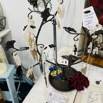 Lonely Rabbit Vintage - So many unique earrings to discover! - Jewelry Near Me - Burnaby, British Columbia
