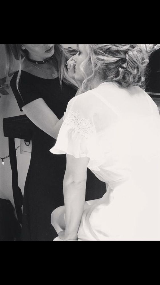 Jay Healy Makeup Artistry Logo