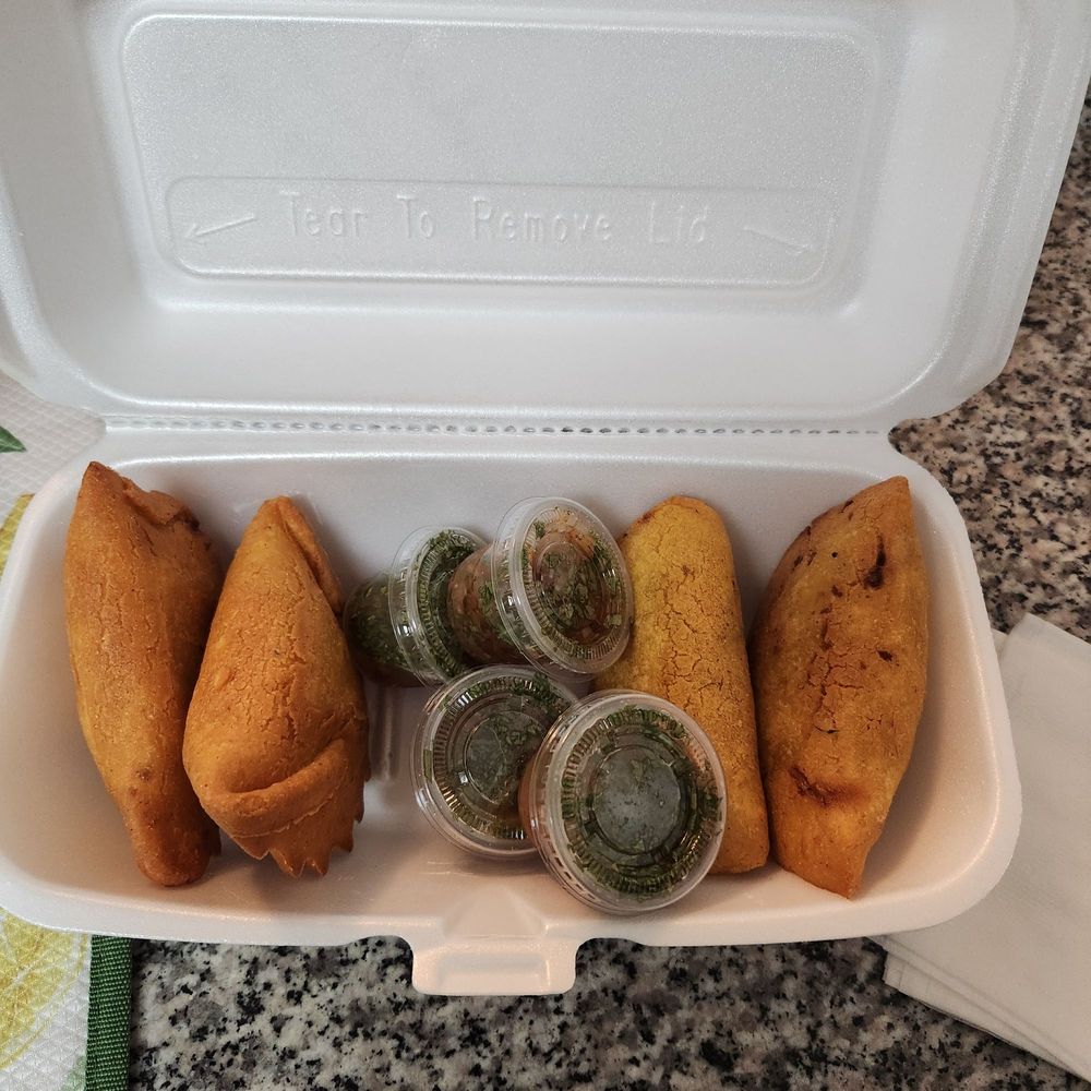 Wezzarepas - Empanadas come with plenty of aji - Colombian Near Me - Whittier, California Wezzarepas - Empanadas come with plenty of aji - Colombian Near Me - Whittier, California