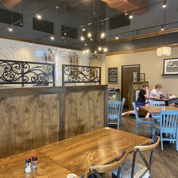 Another Broken Egg Cafe - Inside from the front door - American Near Me - Austin, Texas Another Broken Egg Cafe - Inside from the front door - American Near Me - Austin, Texas