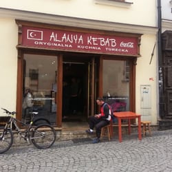 Alanya Kebab - Wejście od ulicy Cieszyńskiej - przy samym Rynku