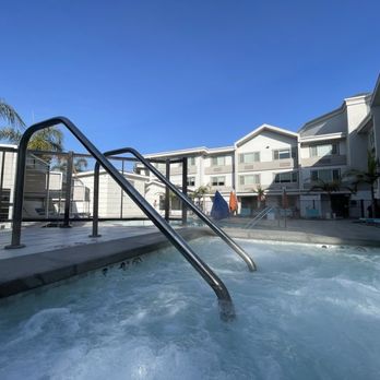 Hampton Inn Vallejo - Hot tub! - Hotels Near Me - Vallejo, California
