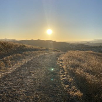 Big Sky Trail - Hiking Near Me - Simi Valley, California