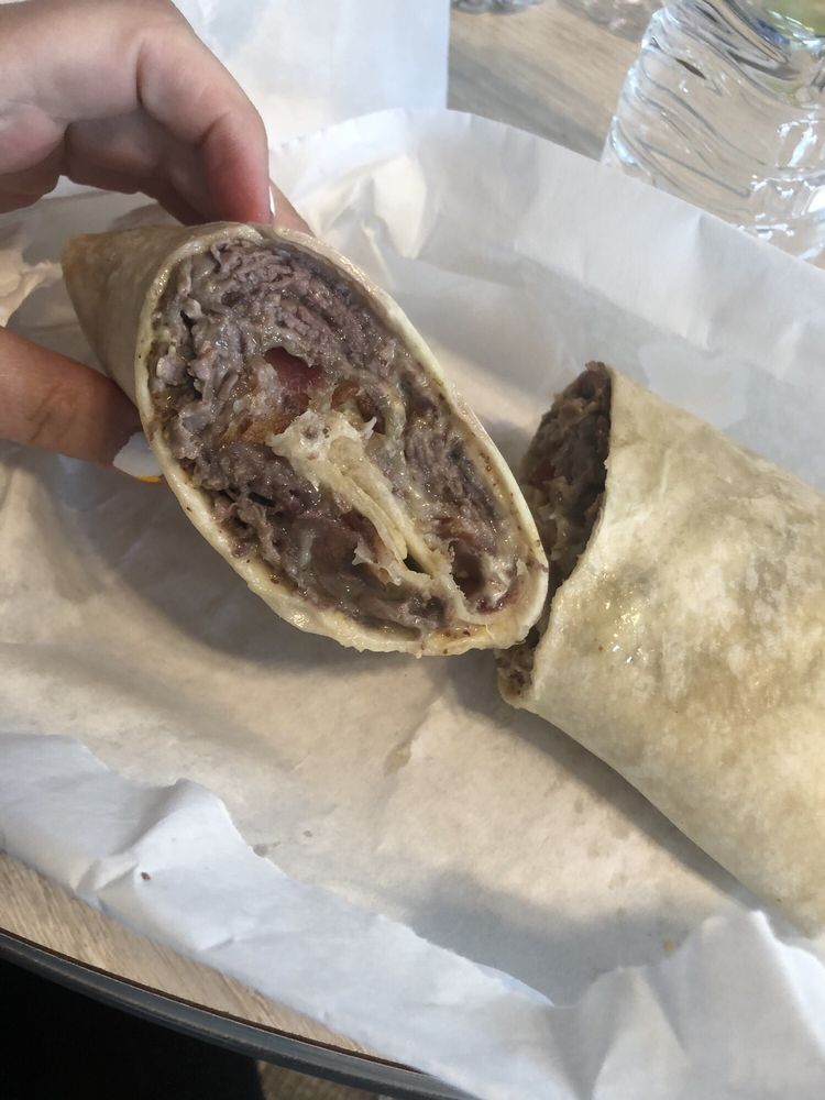 PETE’S TOWN & COUNTRY DELI OF HAMPTON BAYS Delis 274 W Montauk Hwy