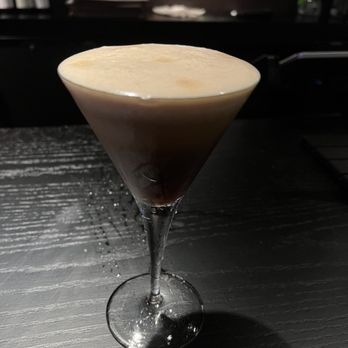 Puttshack - Scottsdale - Espresso martini from the bar. Get your drinks before you get in line! - Mini Golf Near Me - Scottsdale, Arizona Puttshack - Scottsdale - Espresso martini from the bar. Get your drinks before you get in line! - Mini Golf Near Me - Scottsdale, Arizona