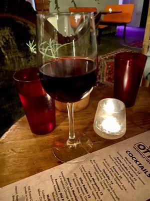 Otto's Bar by null