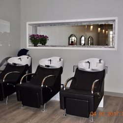 Le Posh Hair And Nail Studio